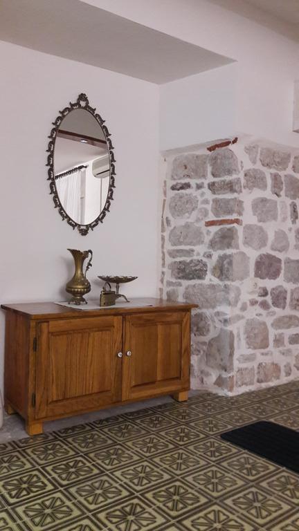 Apartment Vassa Kotor Exterior photo